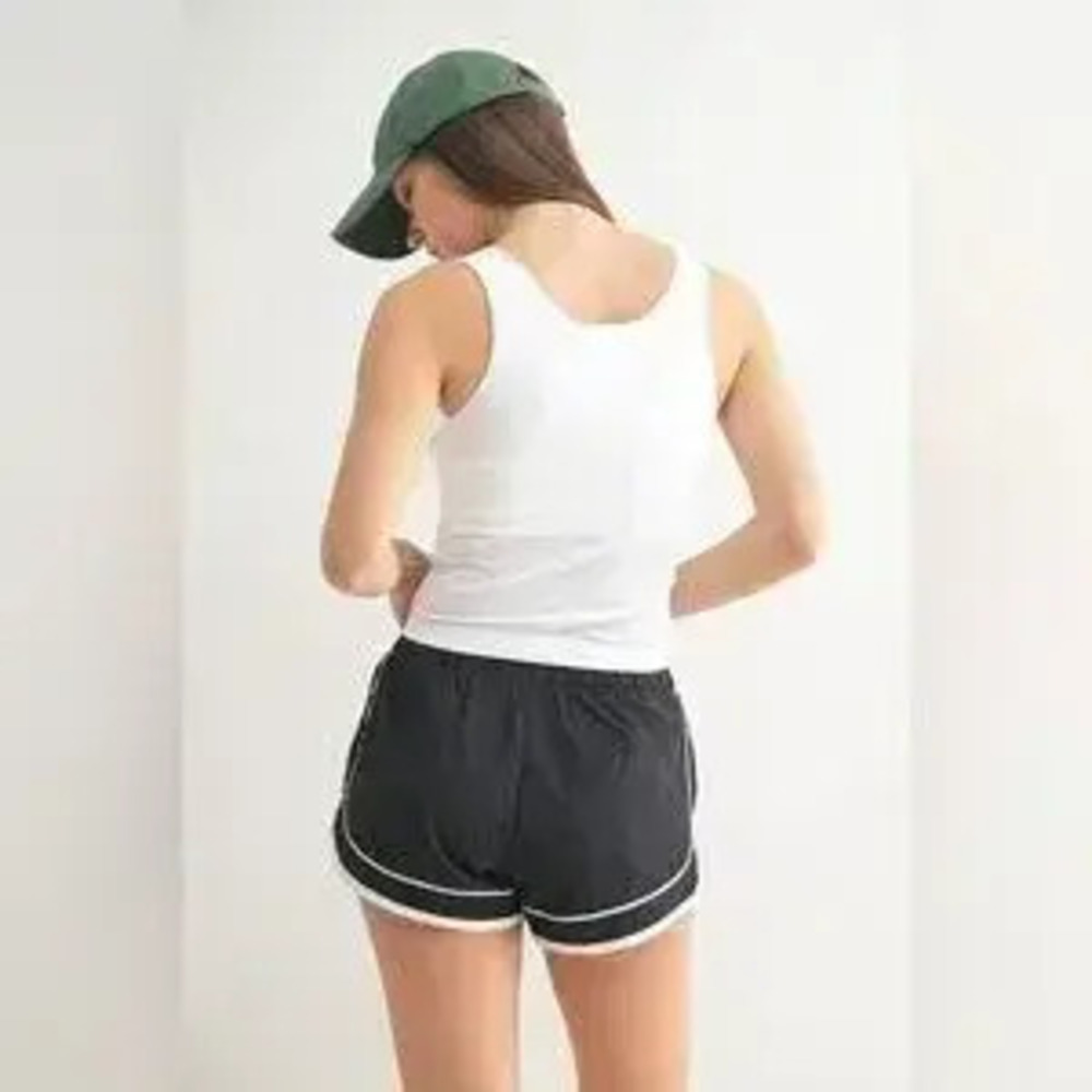 MONO B Classic Seamless Ribbed Tank - Picture 4 of 4